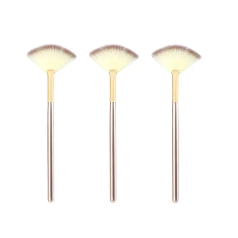 Highlighter brush makeup accessories Cosmetics Fan Shape Makeup Brush highlighter makeup brush Powder Brush