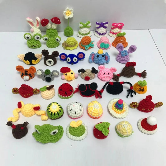 Handmade Knitted Hat for Small Animal, Mini Hand Pet Hat Tiny Hamster Hat for Parrot Snake Cute Chipmunk Guinea Pig Accessories