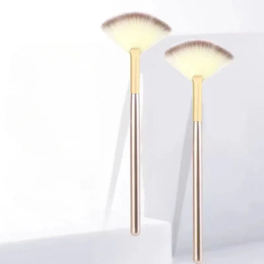 Highlighter brush makeup accessories Cosmetics Fan Shape Makeup Brush highlighter makeup brush  Powder Brush